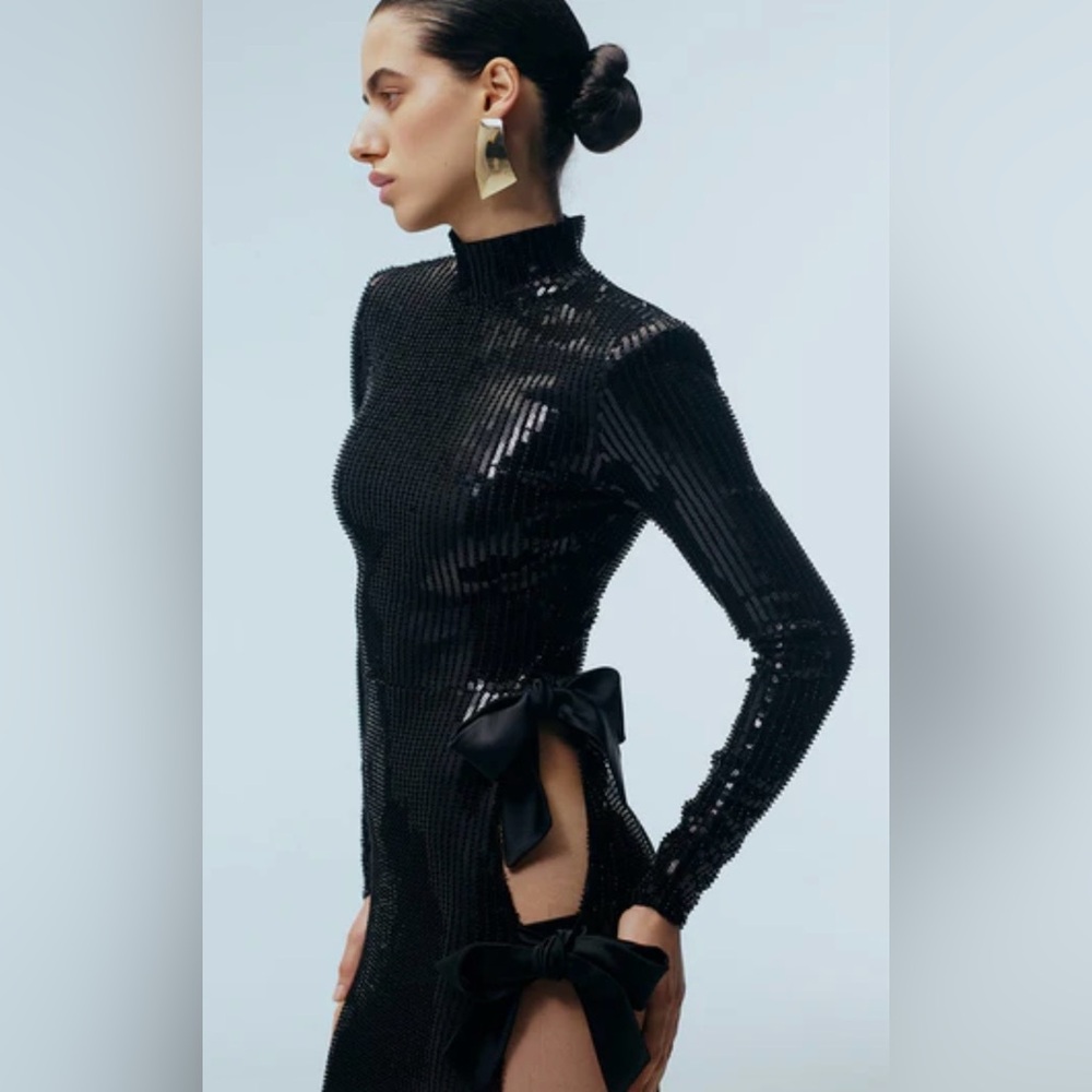The new arrivals pandora in film noir 36 nwt black gown sequins bows slit
